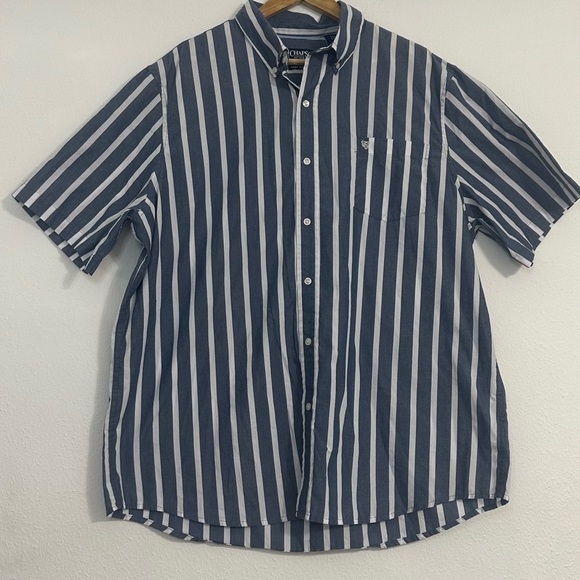 Chaps White and Gray Casual Button Down Shirt Relaxed Fit - Picture 2 of 10